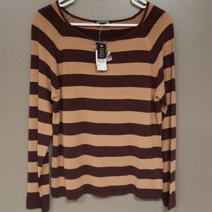 Nwt beautiful kasper top size large